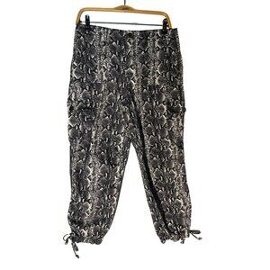 Alice + Olivia Jadon Black & White Snake Print Cargo Pants Size 28
